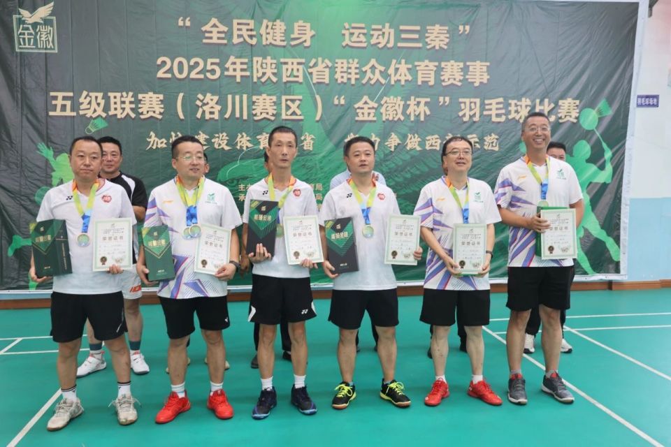 艺凡获女子, om, oO 艺凡获女子, om, oO