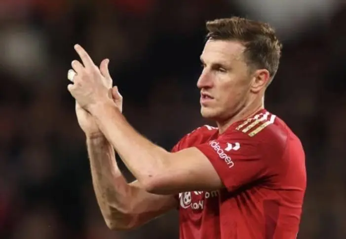 英超宣告, 森林名宿布, 岁锋霸依旧