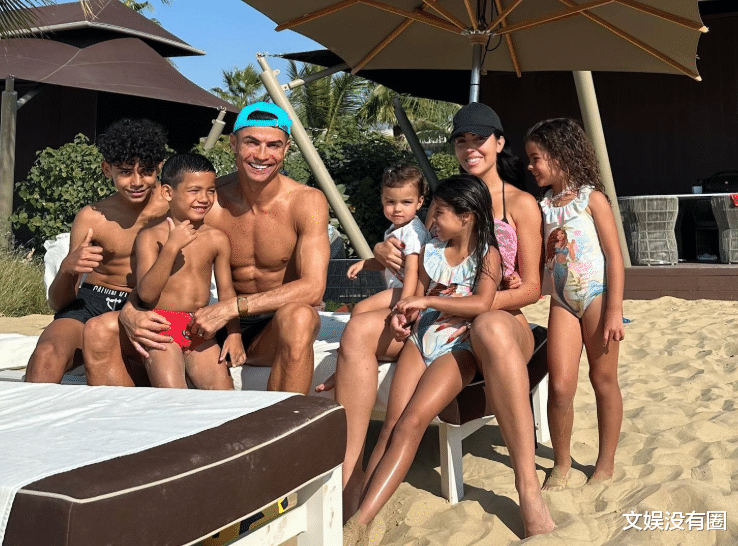 com, Ronal, 录片中透露